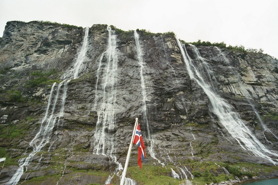 2003060735 geirangerfjord syvsostre